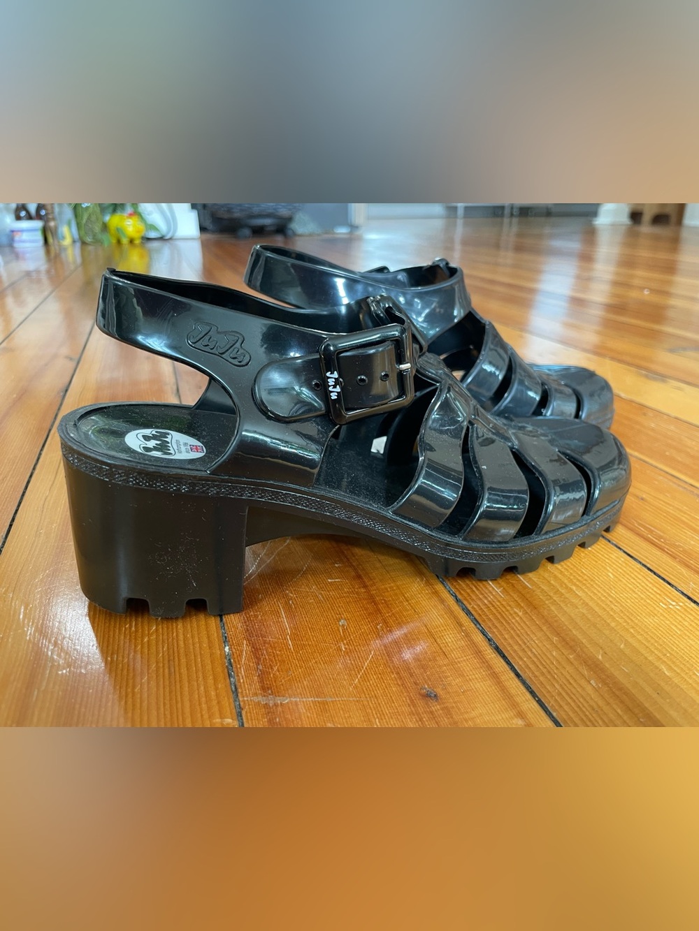 JuJu Black Glossy Jelly Chunky-Heel Sandals
